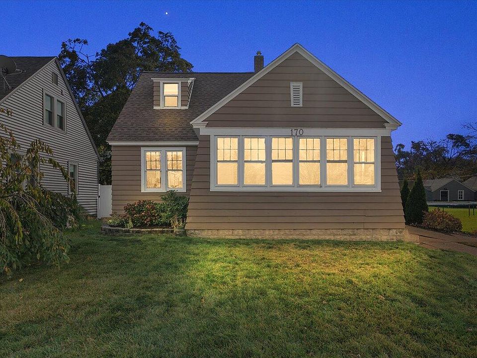 1st image of 170 W 27th St