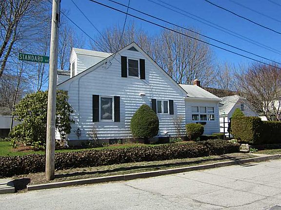 2nd image of 52 W Warwick Ave