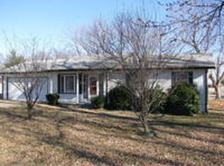 711 Circle Dr, Grove, OK 74344