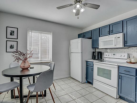 5th image of 3064 Brookview Dr