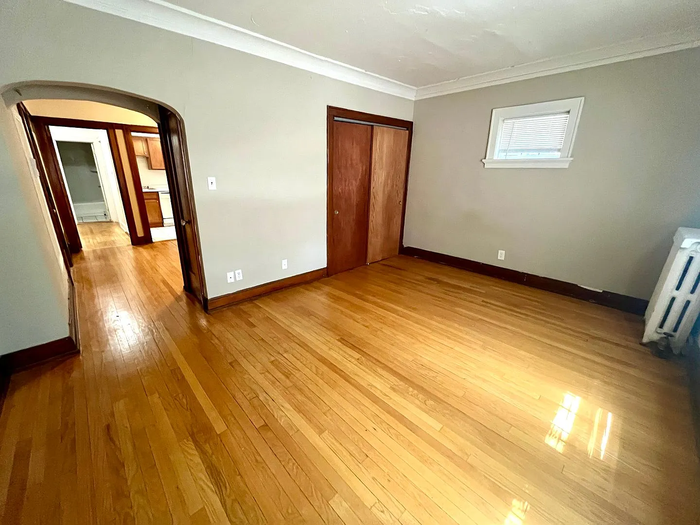 1806 E Kenmore Pl — Photo 3