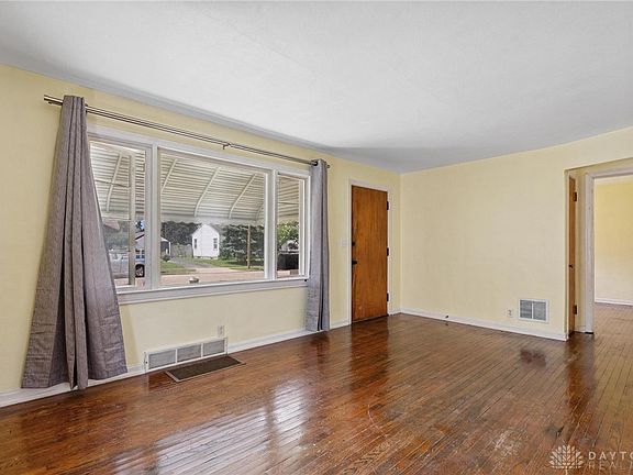 5th image of 246 N Delmar Ave