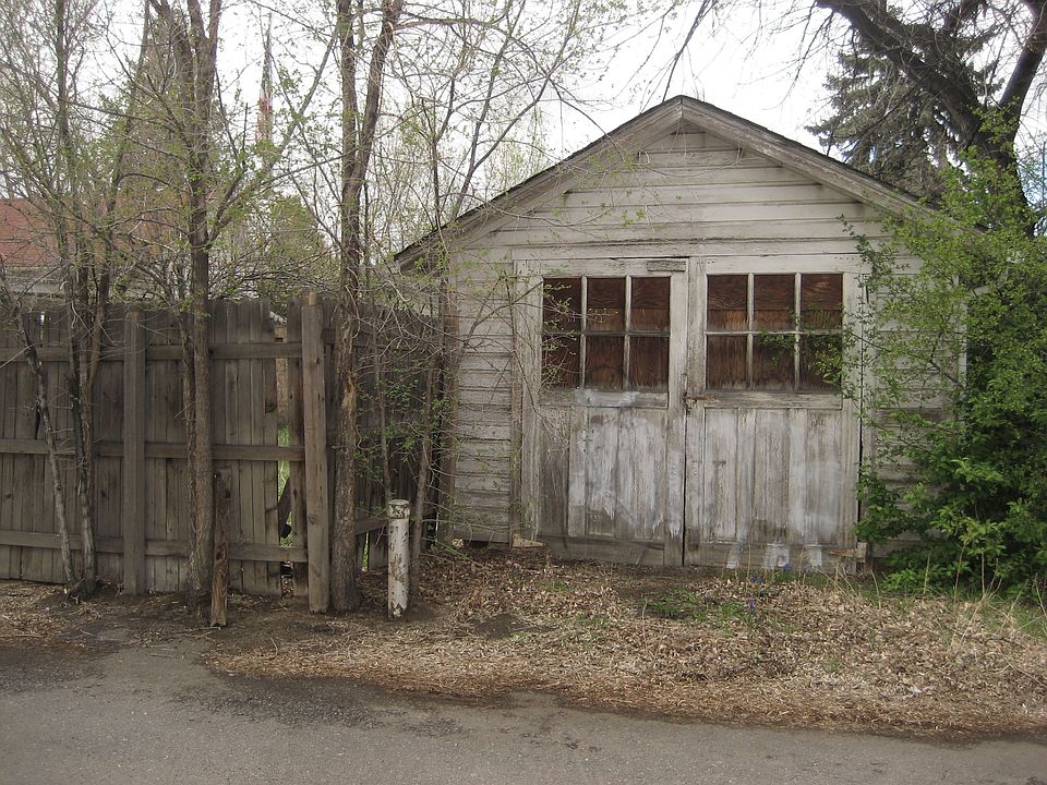 Garage on alley