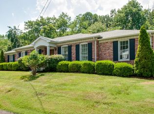 6823 Highland Park Dr, Nashville, TN 37205