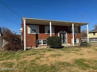 11306 Deering Rd, Louisville, KY 40272