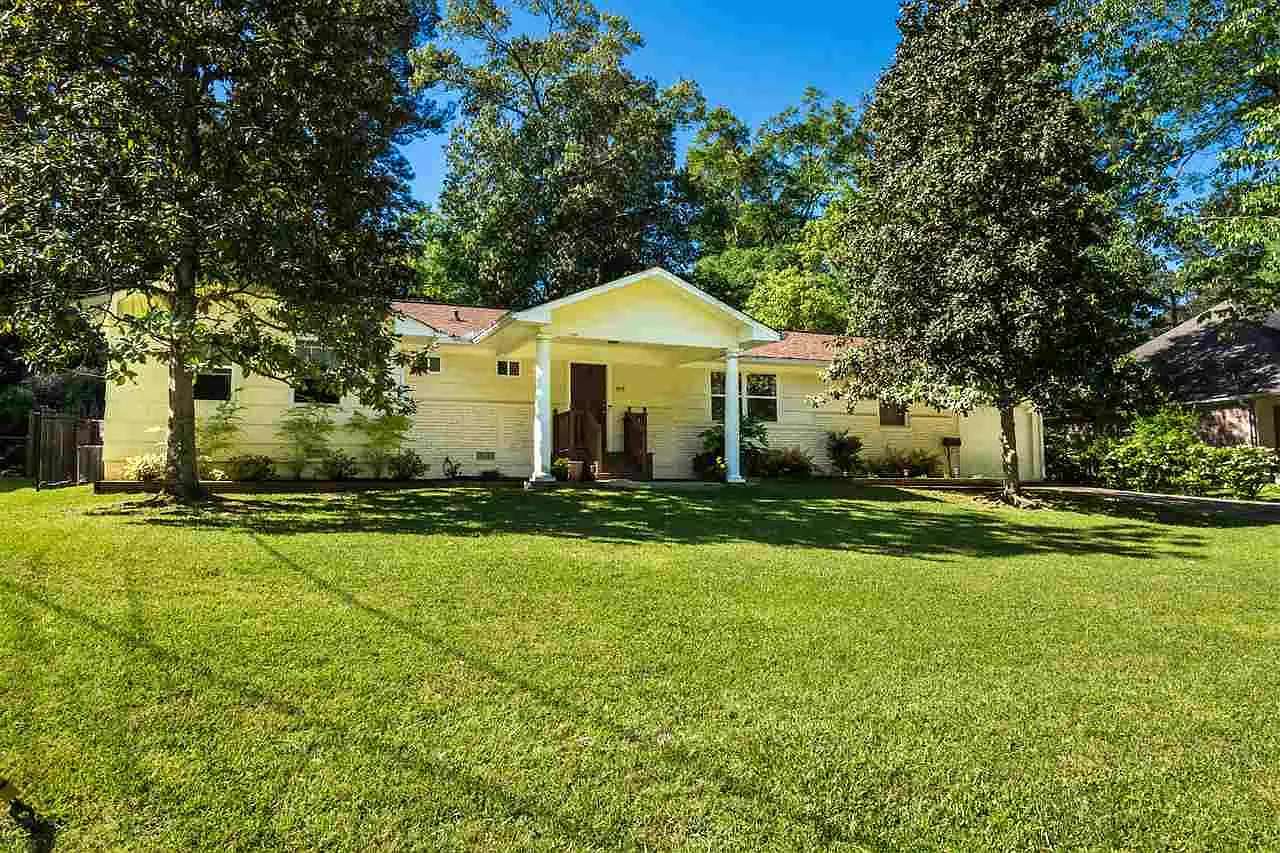 1819 Aztec Dr photo 1