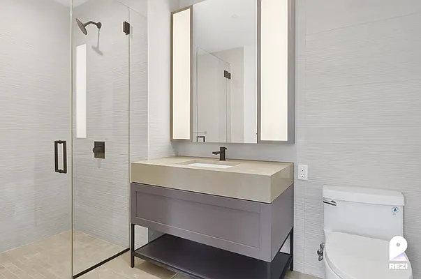 Rented by REZI | media 42