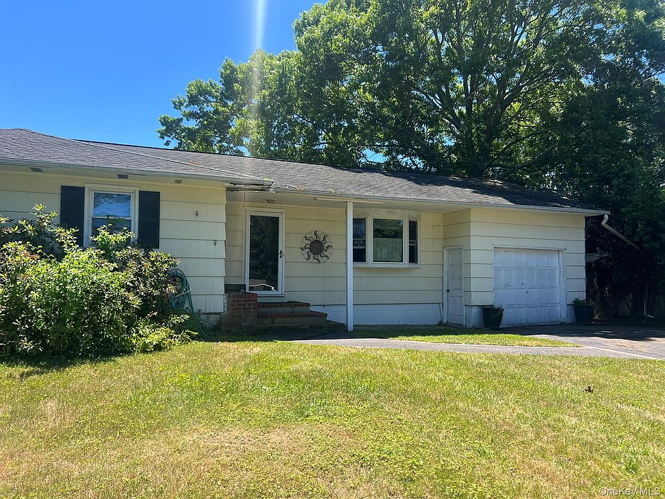 1st image of 68 Alcolade Drive E