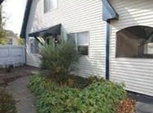 554 Sauk Ct, Carol Stream, IL 60188