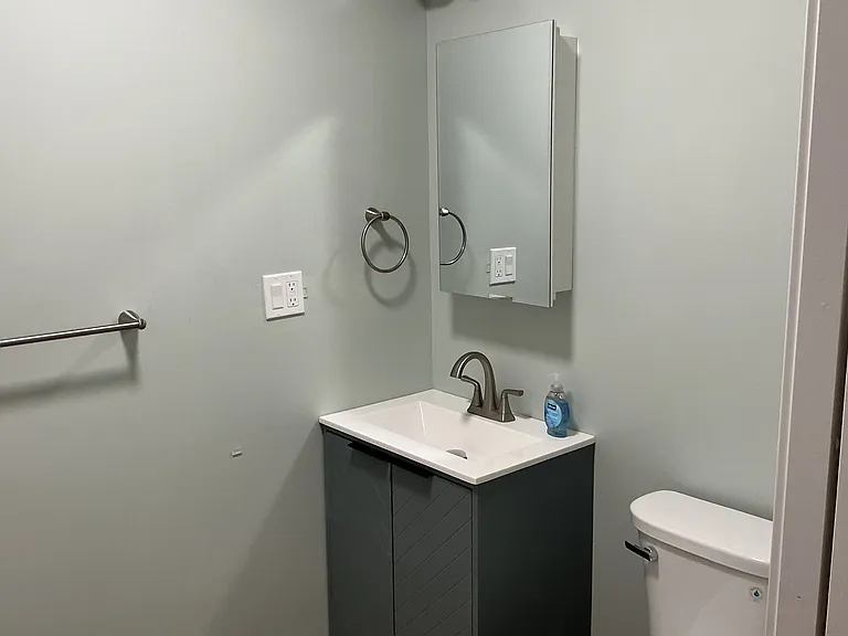 2146 W 21st St #1 — Photo 12