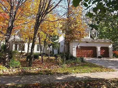 1124 Kinsie Ct photo 1