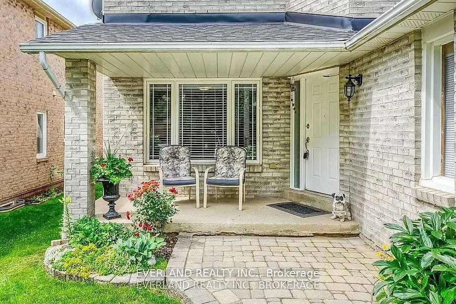 7 bed, $4,400 — Photo 3
