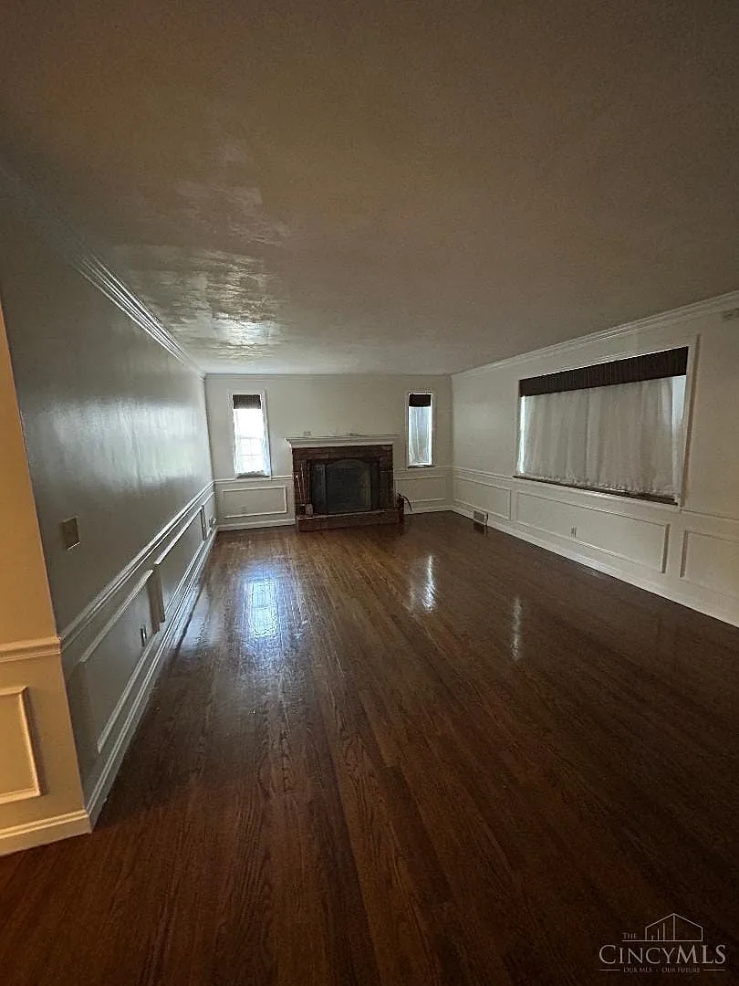 2 bed, 1.0 bath, $1,400 — Photo 4