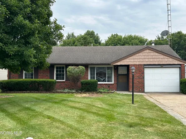 110 Harlan Dr, Walbridge, OH 43465
