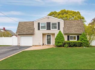 29 Awixa Pl, Selden, NY 11784