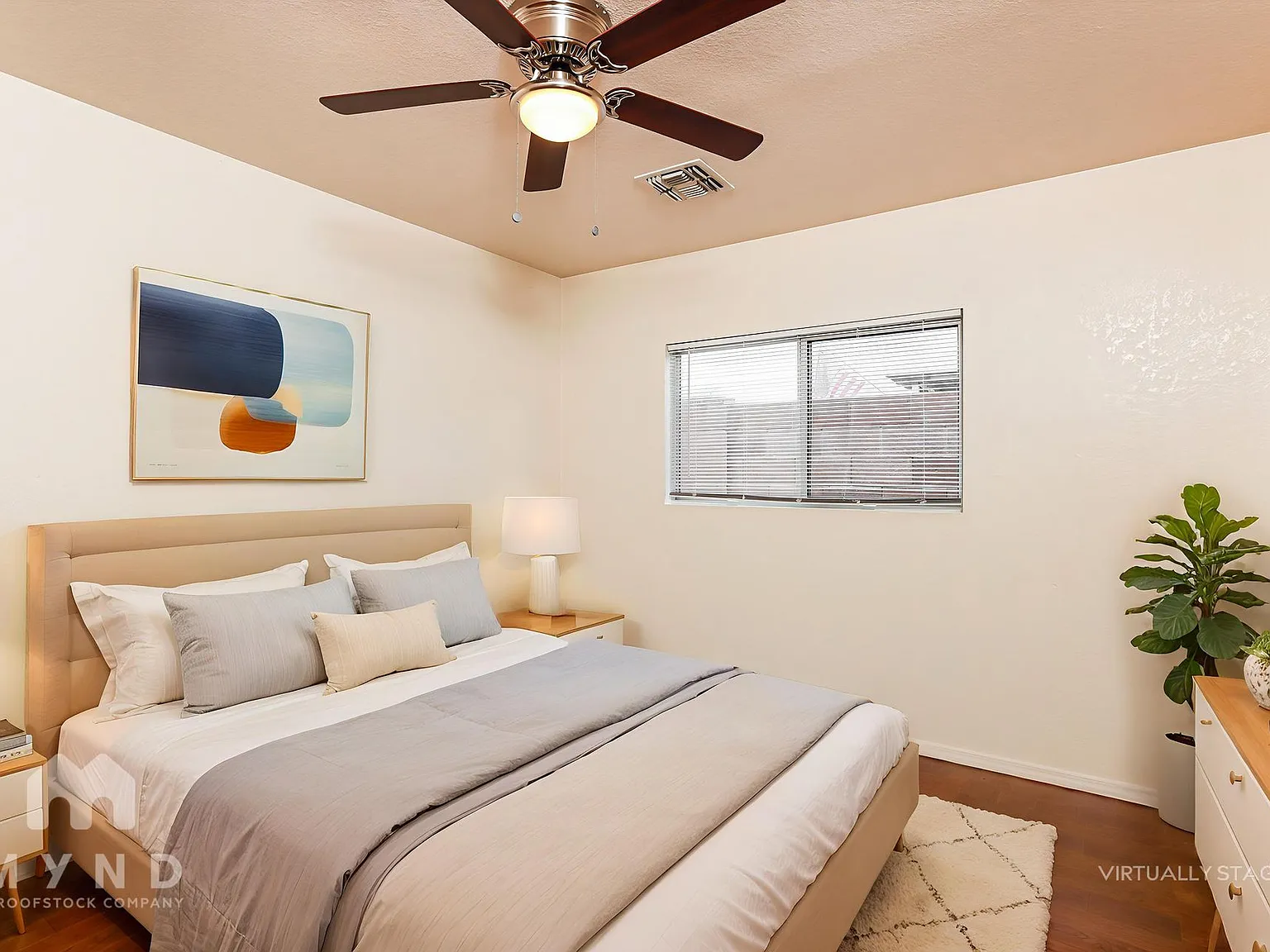 4 bed, 2.0 bath, 2045 sqft, $1,895 — Photo 4