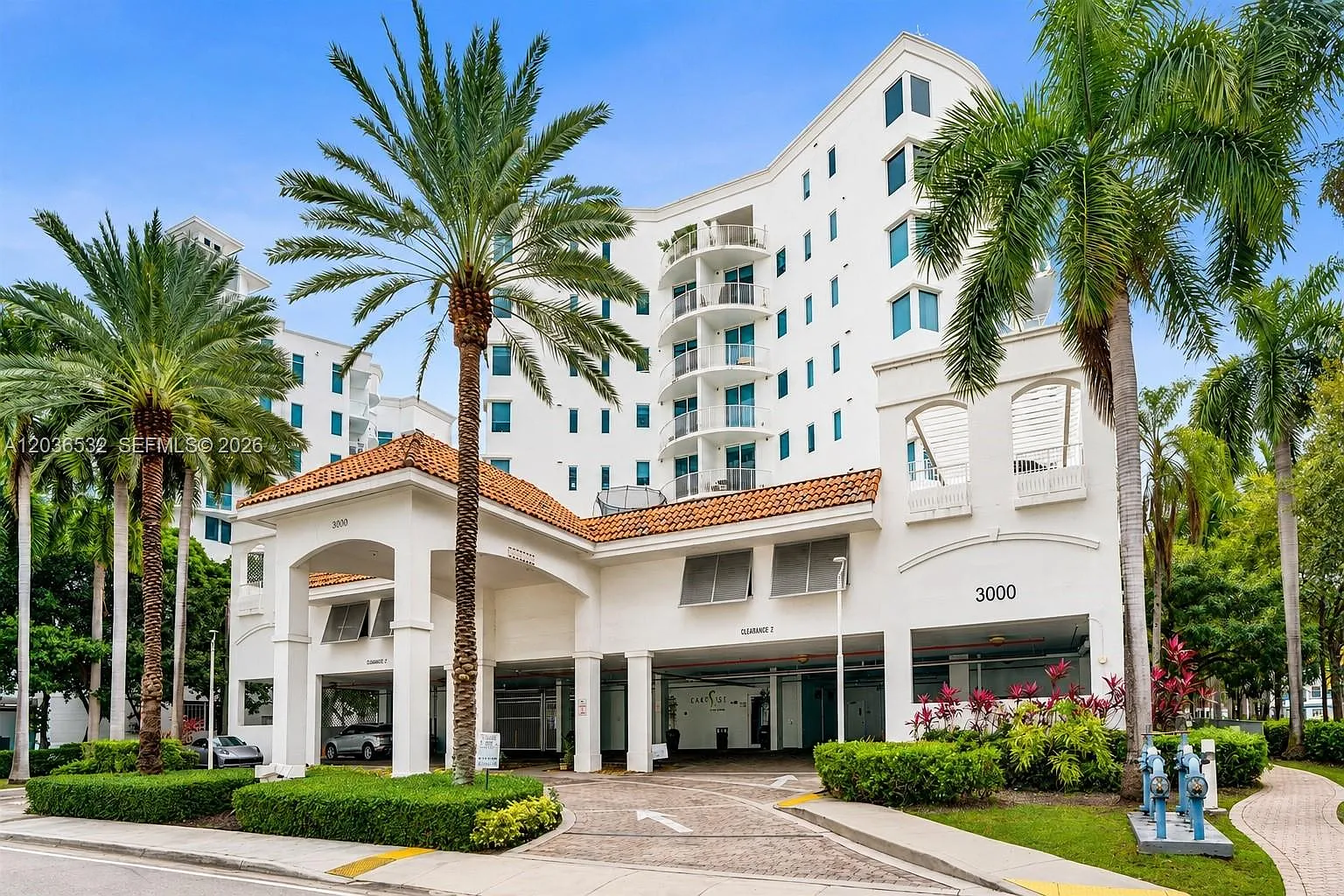 Eastside At Aventura Cond — Photo 1