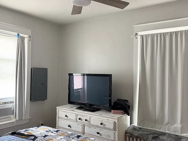 1030 Linden St #2 — Photo 10