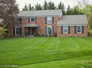 8800 Fox Hills Trl, Potomac, MD 20854