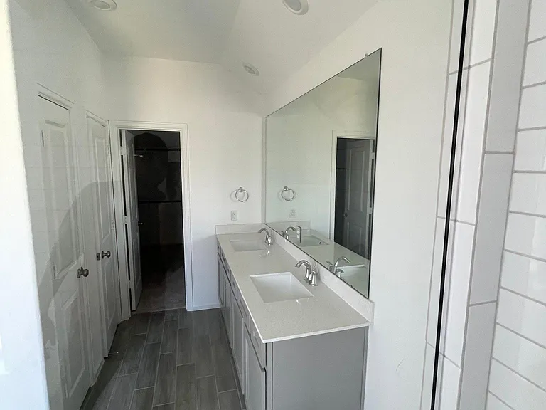 4135 Balboa Dr — Photo 18
