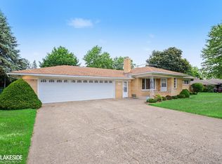 4455 Montgomery Rd, Shelby Township, MI 48316