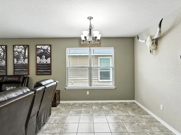 208 Gatewood Clf — Photo 12