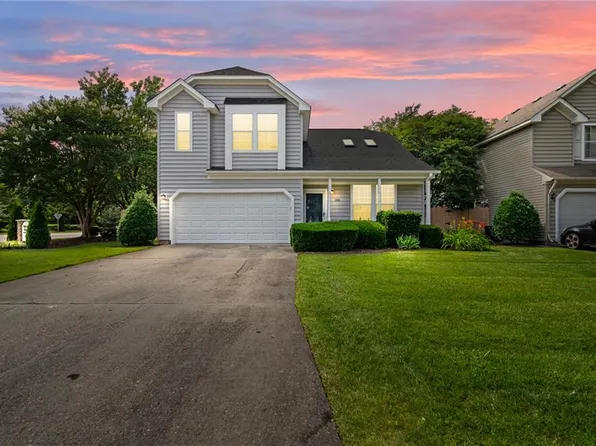 200 Oak Grove Run, Chesapeake, VA 23320