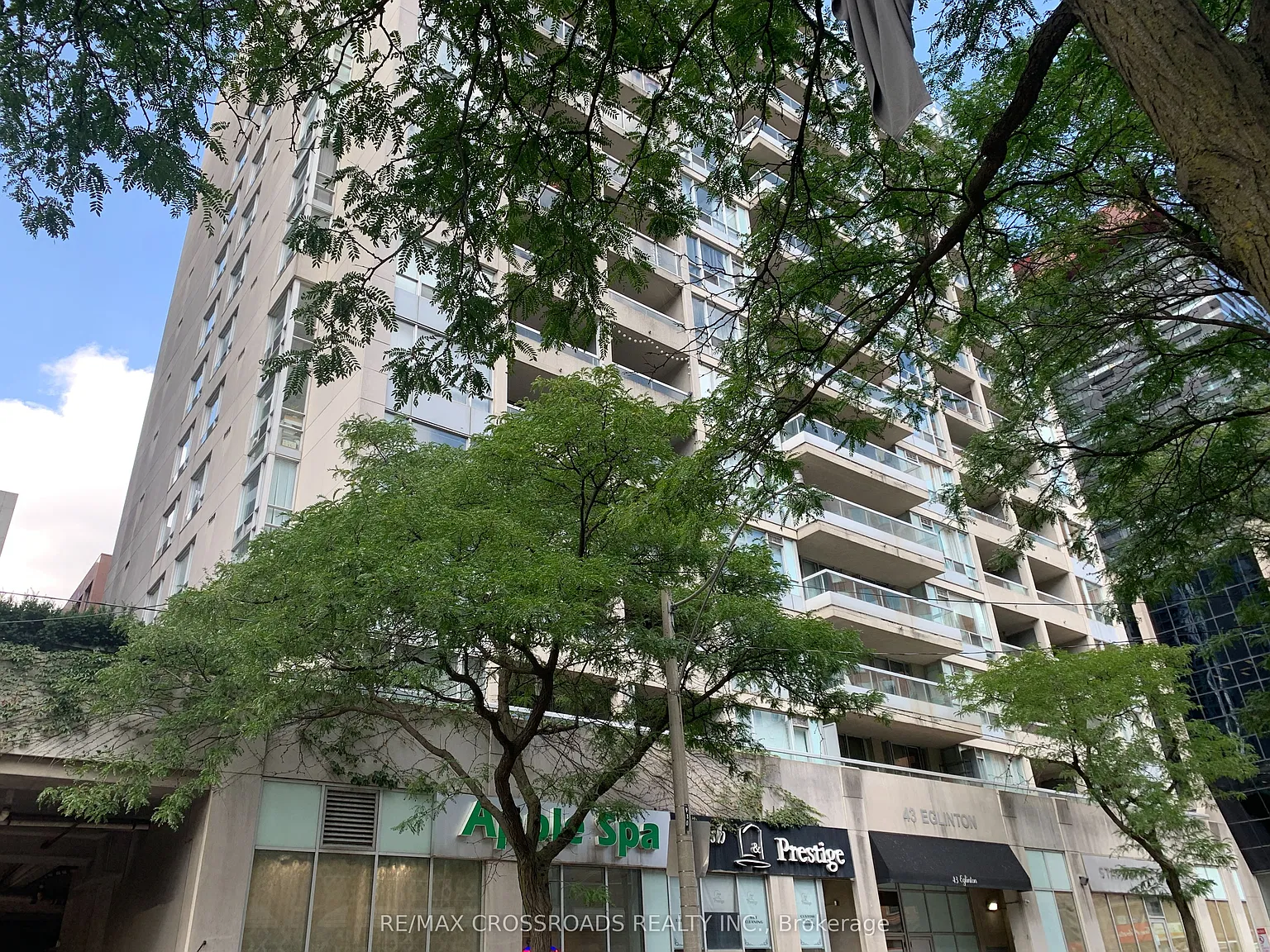 2 bed, $2,700 — Photo 1