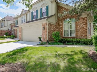 291 Lorraine Cir, Bloomingdale, IL 60108