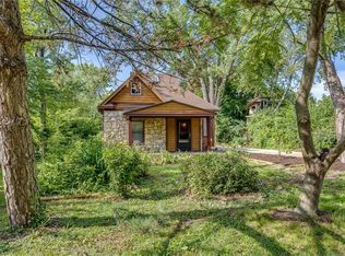 1420 W 4th St, Lawrence, KS 66044
