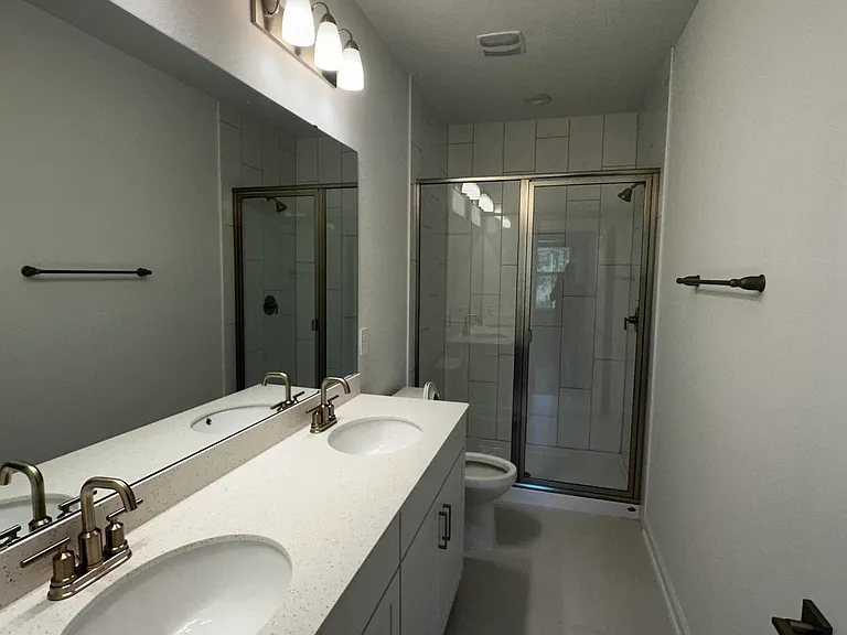 545 Brandon Lakes Dr — Photo 24