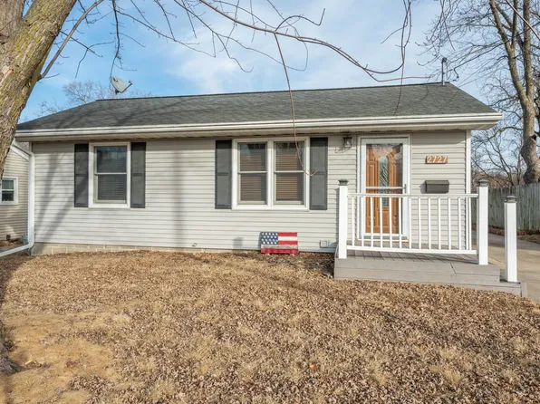 2727 57th St, Des Moines, IA 50310