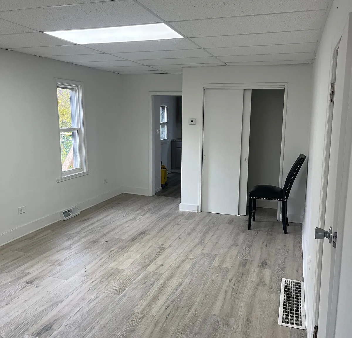 1 bed, 900 sqft, $1,550 — Photo 4