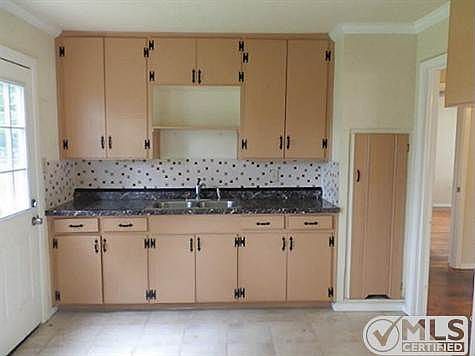 2nd image of 2814 Birch Park Dr
