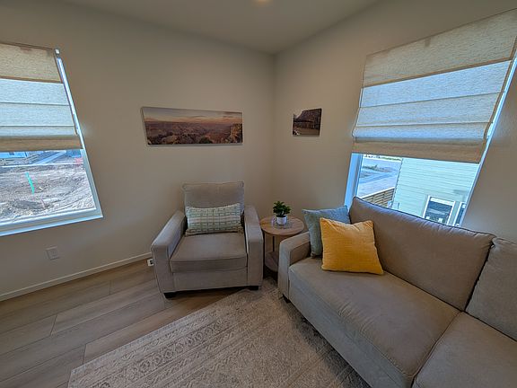 4th image of 311 Flourish Ln Unit 1