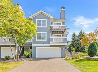 15665 24th Ave N UNIT D, Plymouth, MN 55447