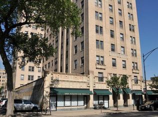 Uptown Regency - 5050 N Sheridan Rd, Chicago, IL 60640