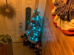 104 S Spring Rd, Mercer, PA 16137