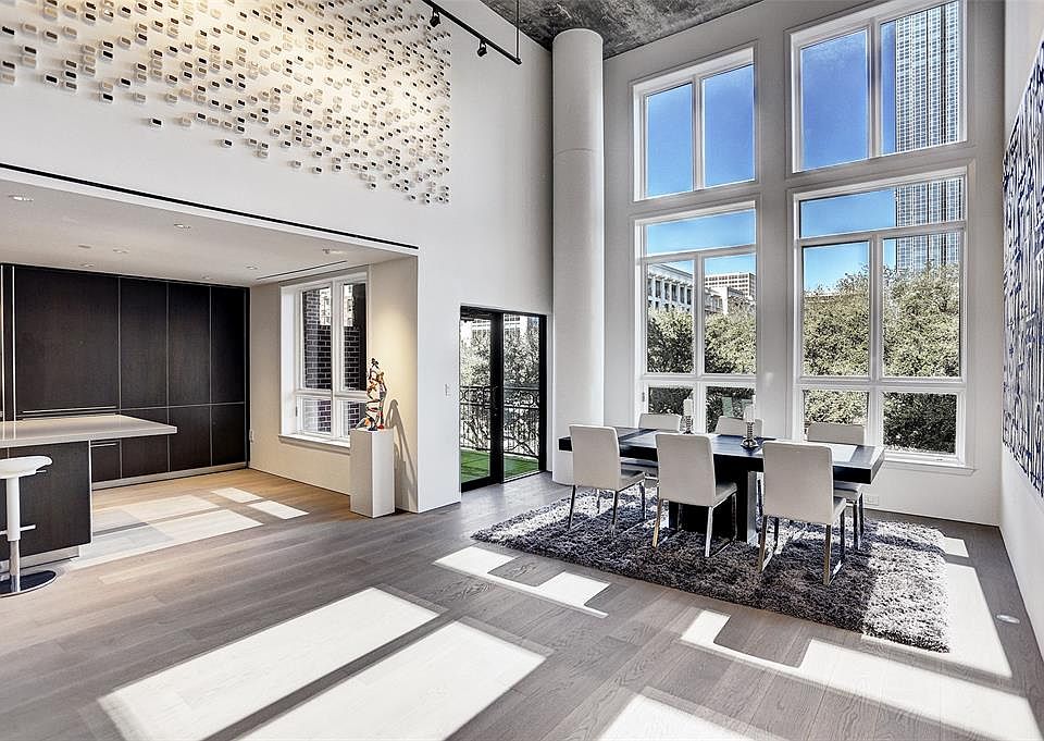 1st image of 3030 Post Oak Blvd Unit 402