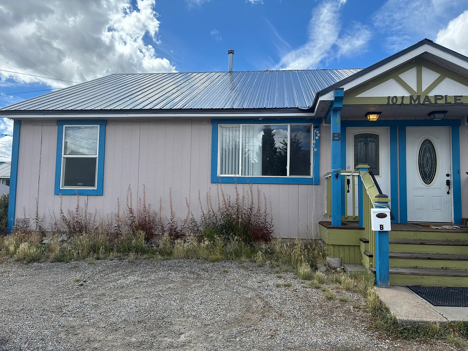 3 bed, 1015 sqft, $2,200 — Photo 1