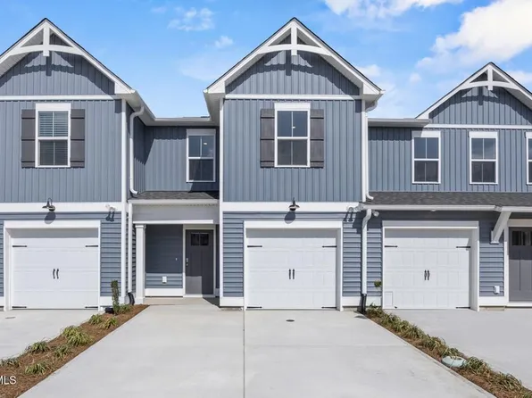 39 W Pioneer Way, Hampstead, NC 28443