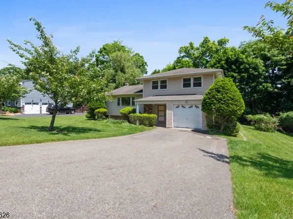 65 Kossuth Pl, Wayne Twp., NJ 07470
