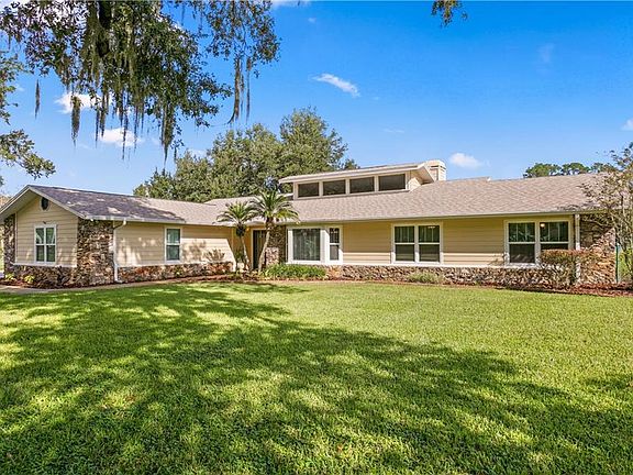 3rd image of 2902 James Melvin Dr