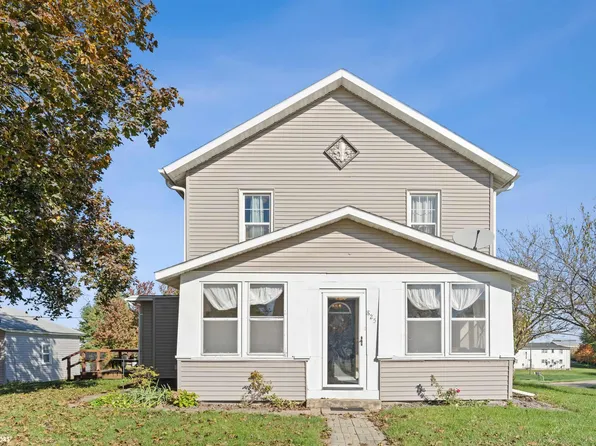 825 Valley St, Mediapolis, IA 52637