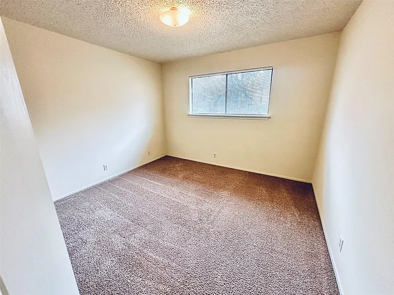 12504 Tree Line Dr #B — Photo 20