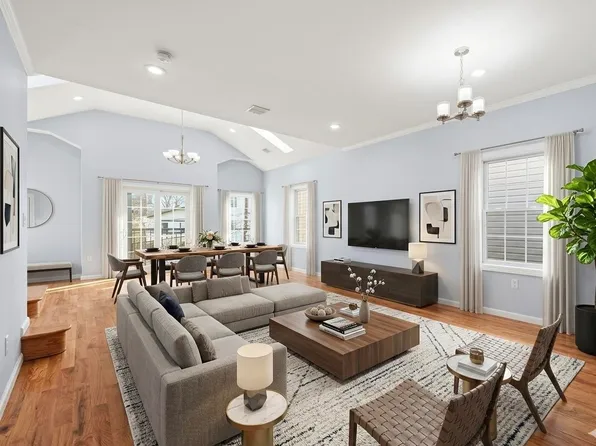 83 Pamrapo Ave #2, Jersey City, NJ 07305