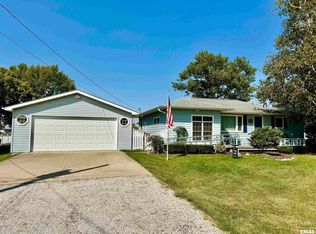 1001 SW 5th St, Aledo, IL 61231