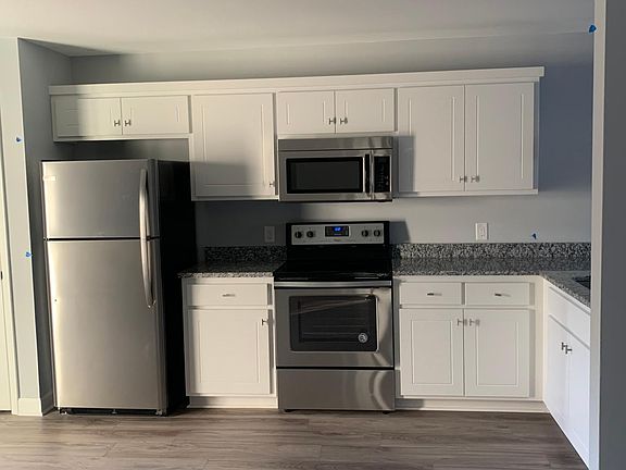 5th image of 1533 Pine Brook Ct APT B2