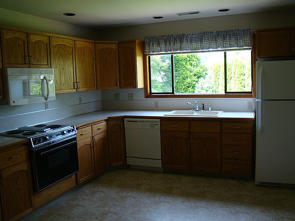 5th image of 5110 Dubois Dr