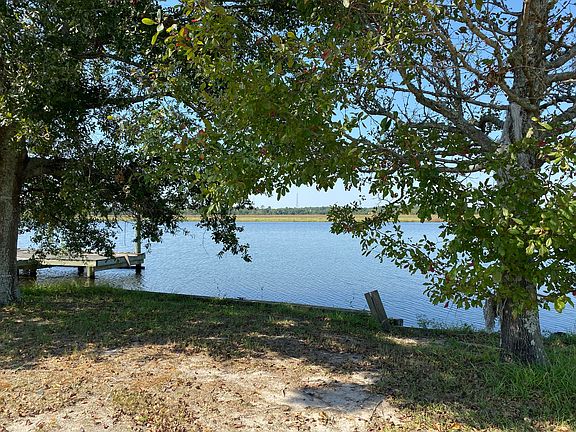 5th image of 10217 River Dr